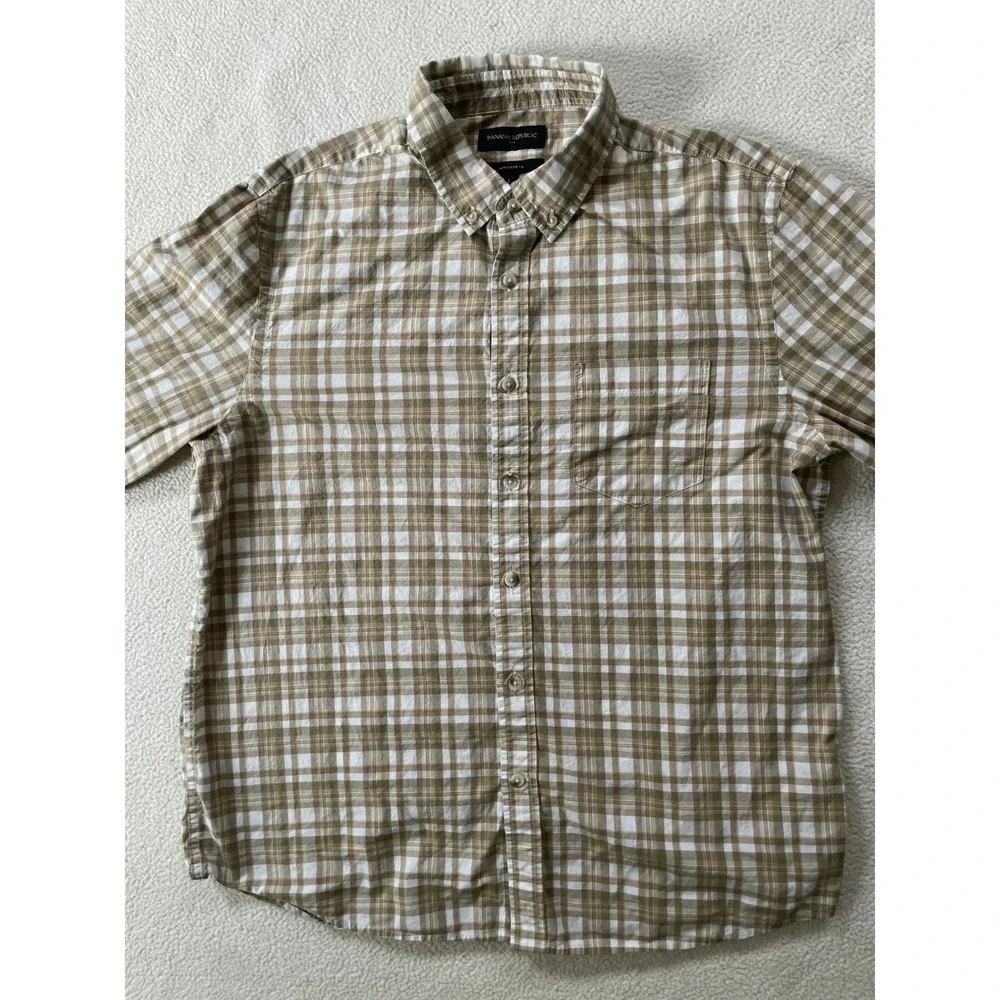 Banana Republic Mens Large Button Down Shirt Tan Plaid Untucked Fit Long Sleeve